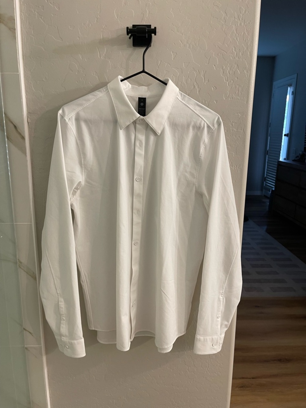 New Lululemon New Venture Long-Sleeve Shirt Updated Slim-Fit (Size M)